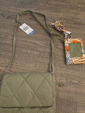Vera Bradley Olive Green Quilted Crossbody with Multicolor Lanyard ID Holder